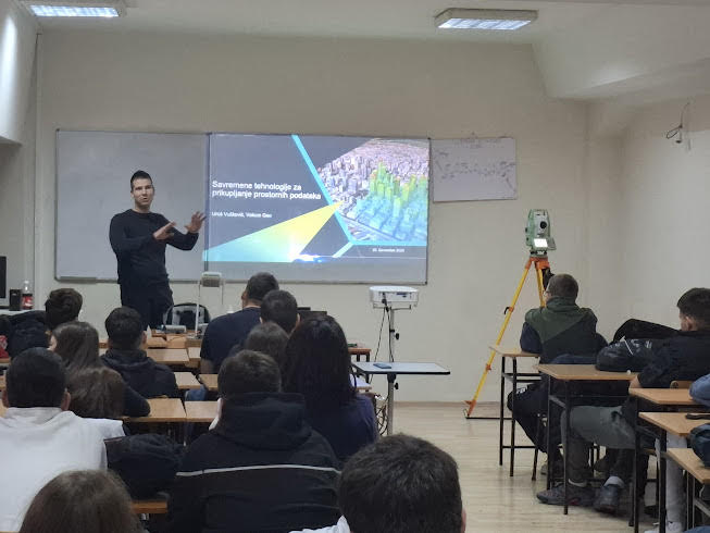 Предавање о савременим технологијама у геодезији 🌍